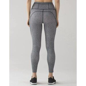Lululemon Fast Free 7/8 Tight Frozen Fizz White Black Sz 6 EUC